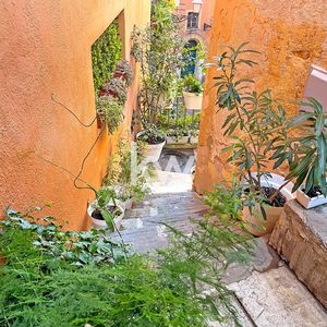 Property in Old Town