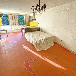 Property in Old Town