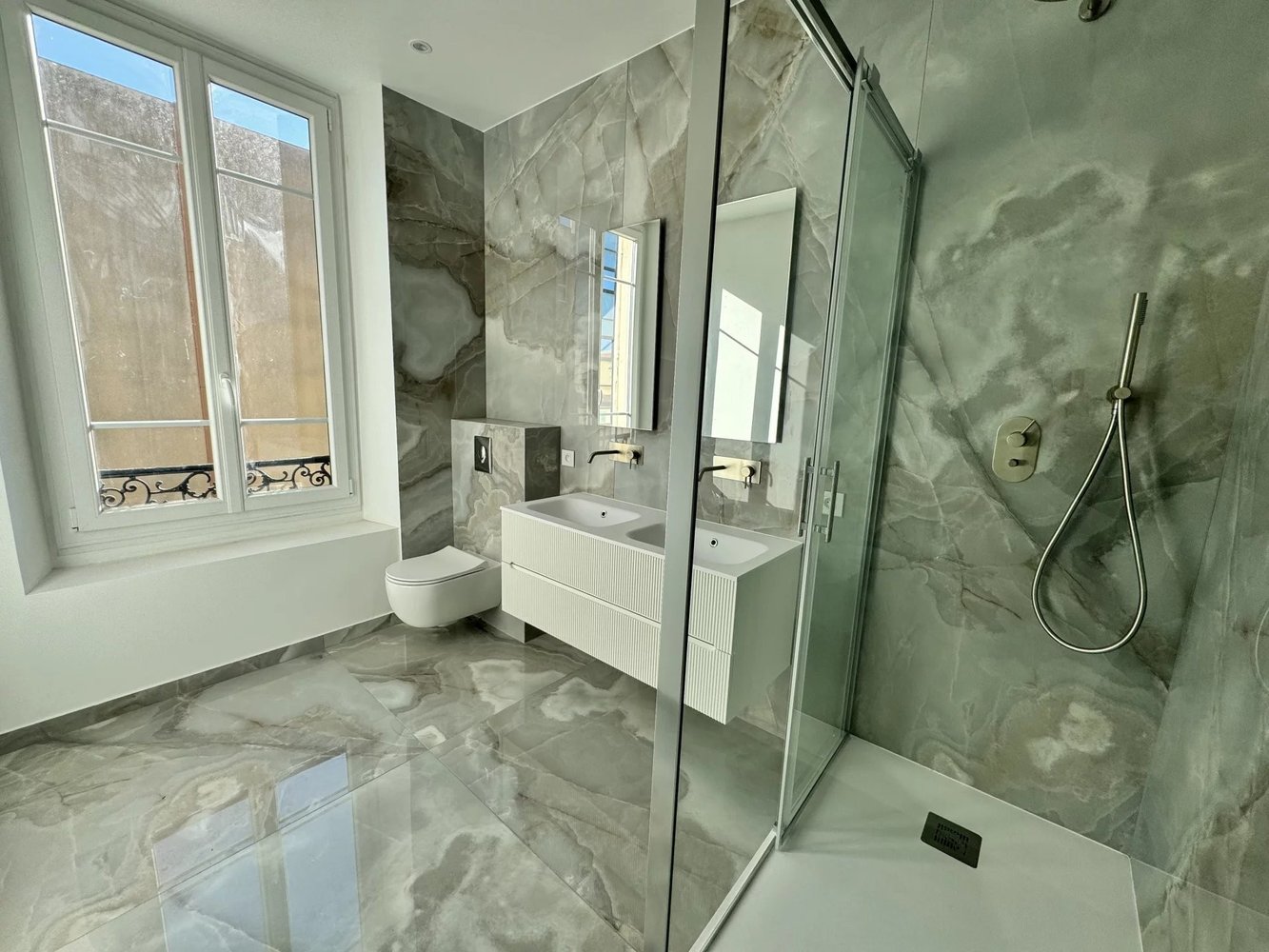 Property photo in Port