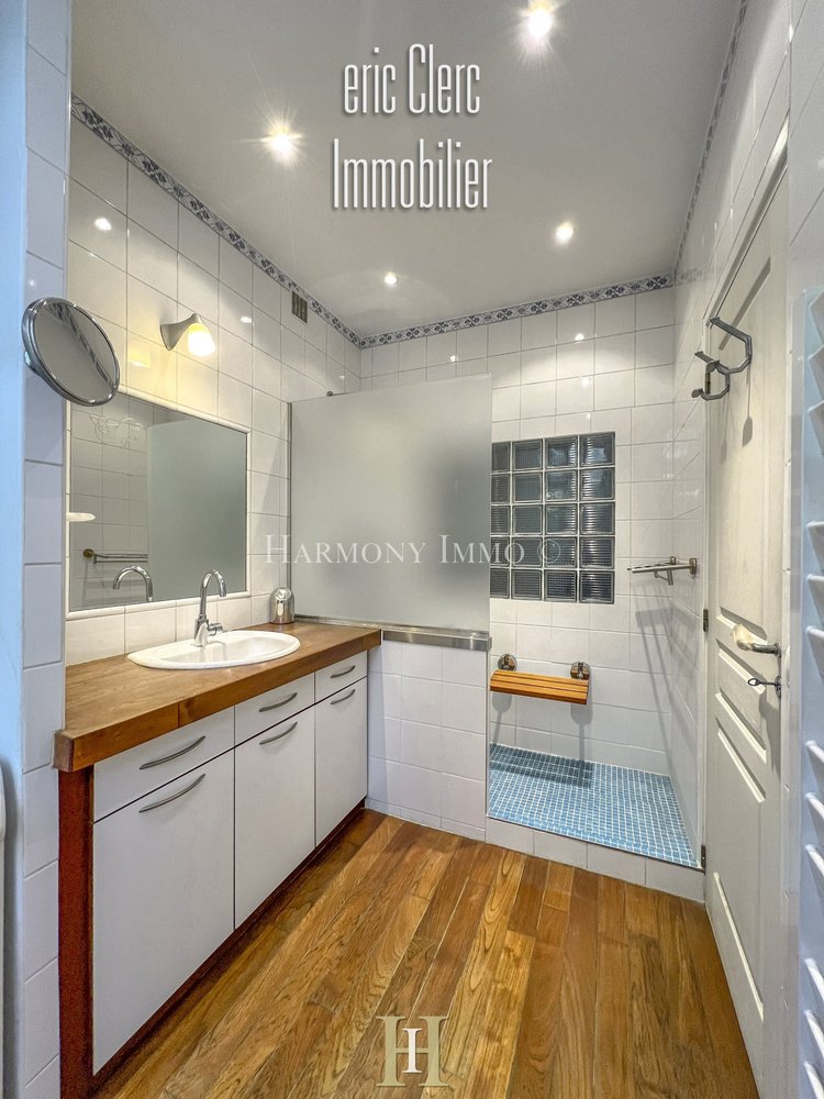 Property photo in Port