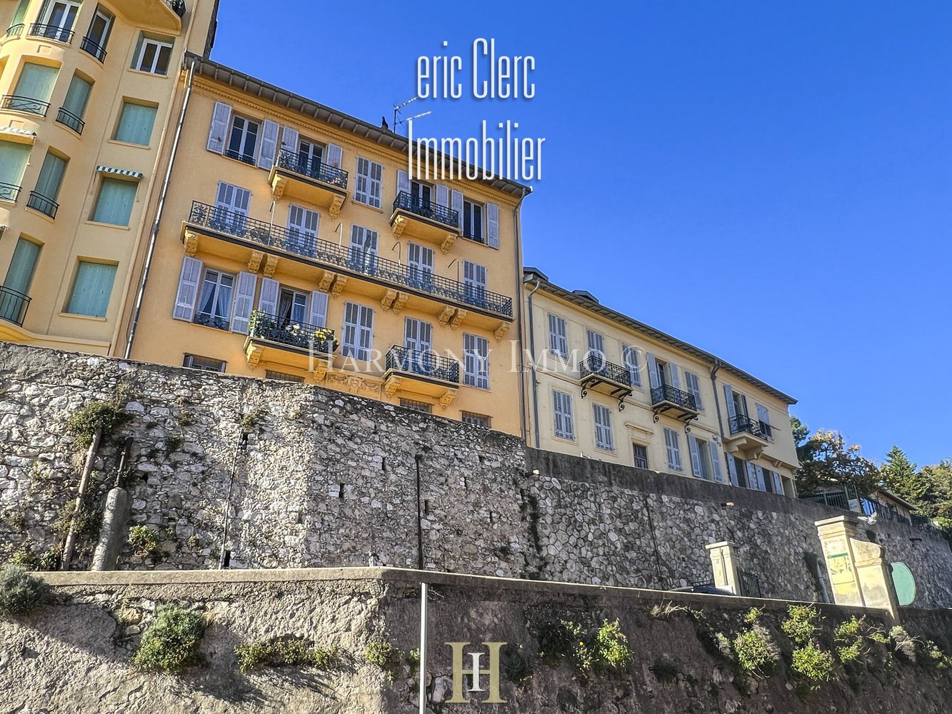 Property photo in Port