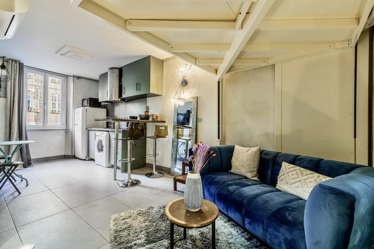 Property photo in Port