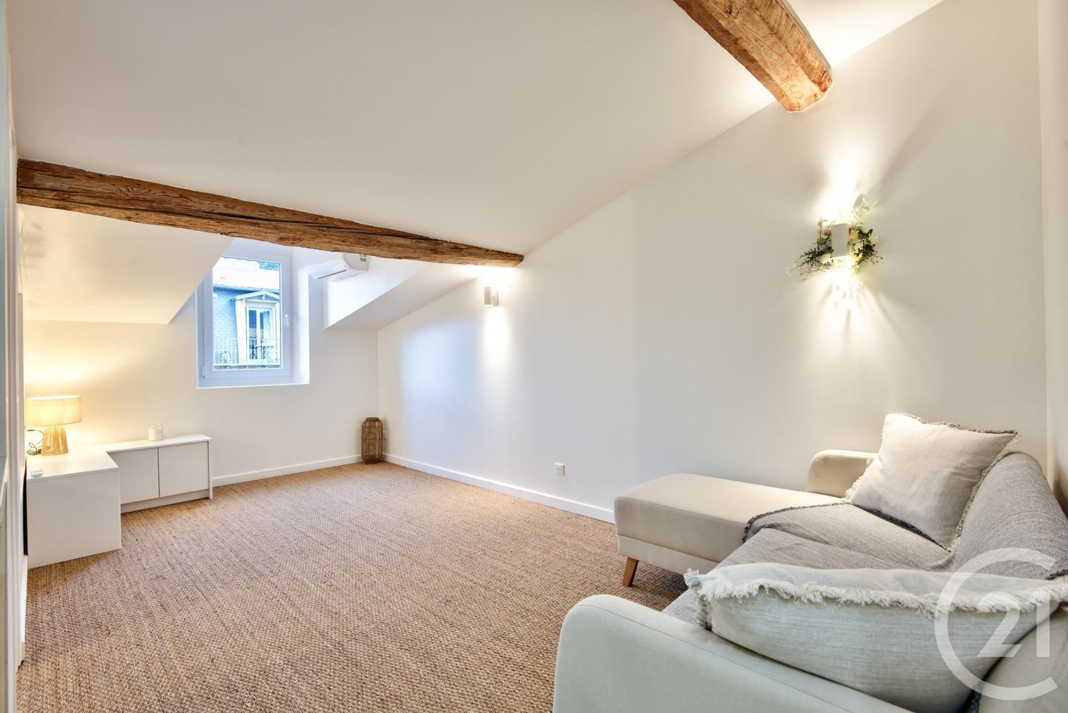 Property photo in Port