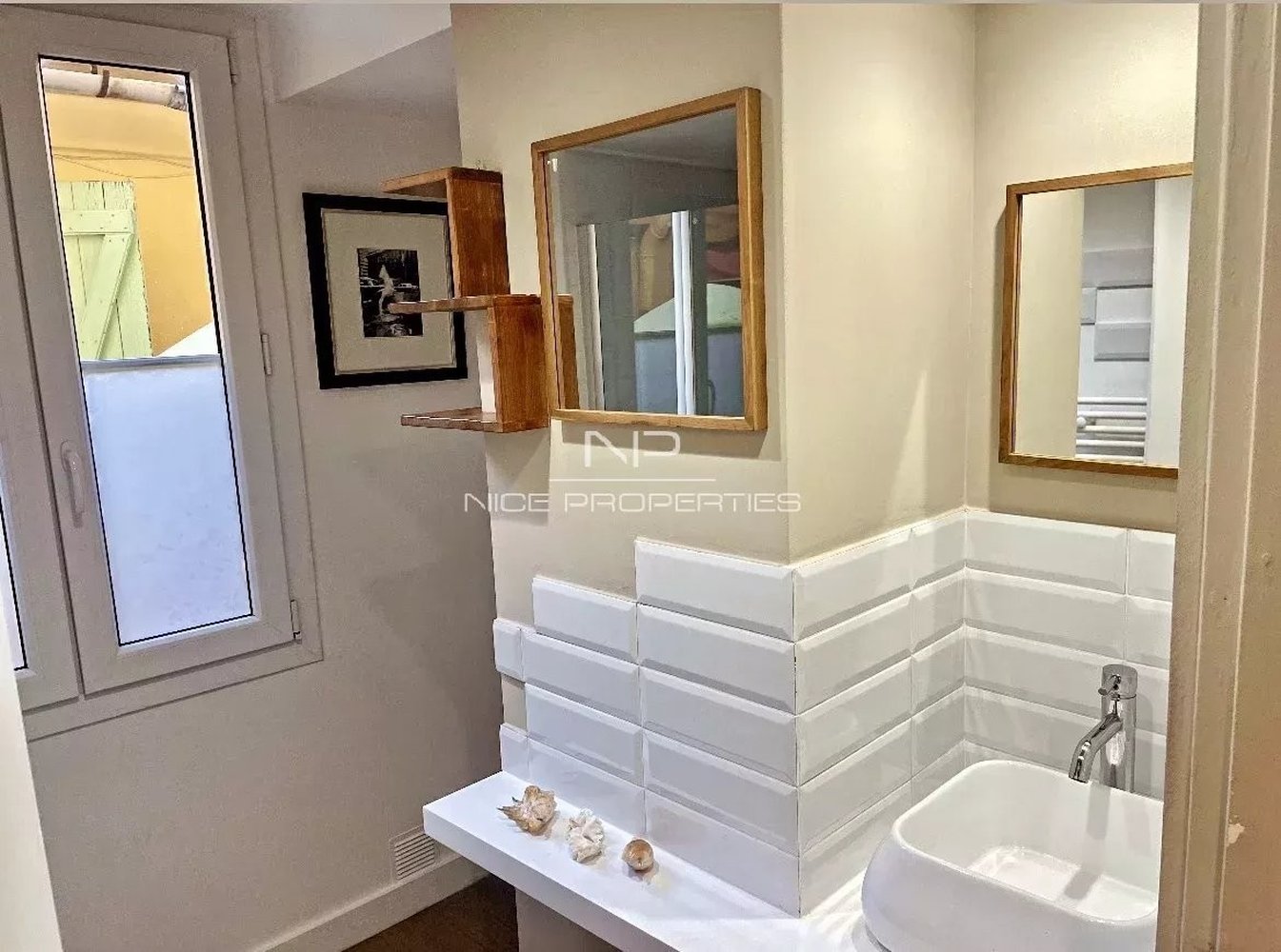 Property photo in Port