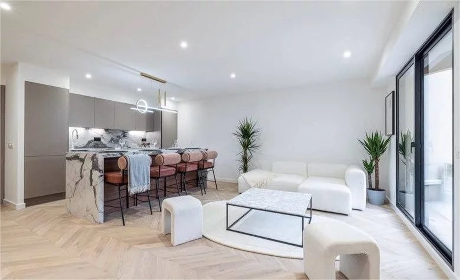 Property photo in Carre d'Argent