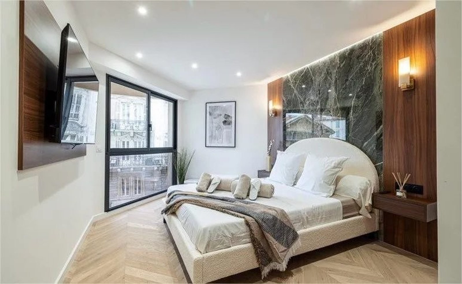 Property photo in Carre d'Argent