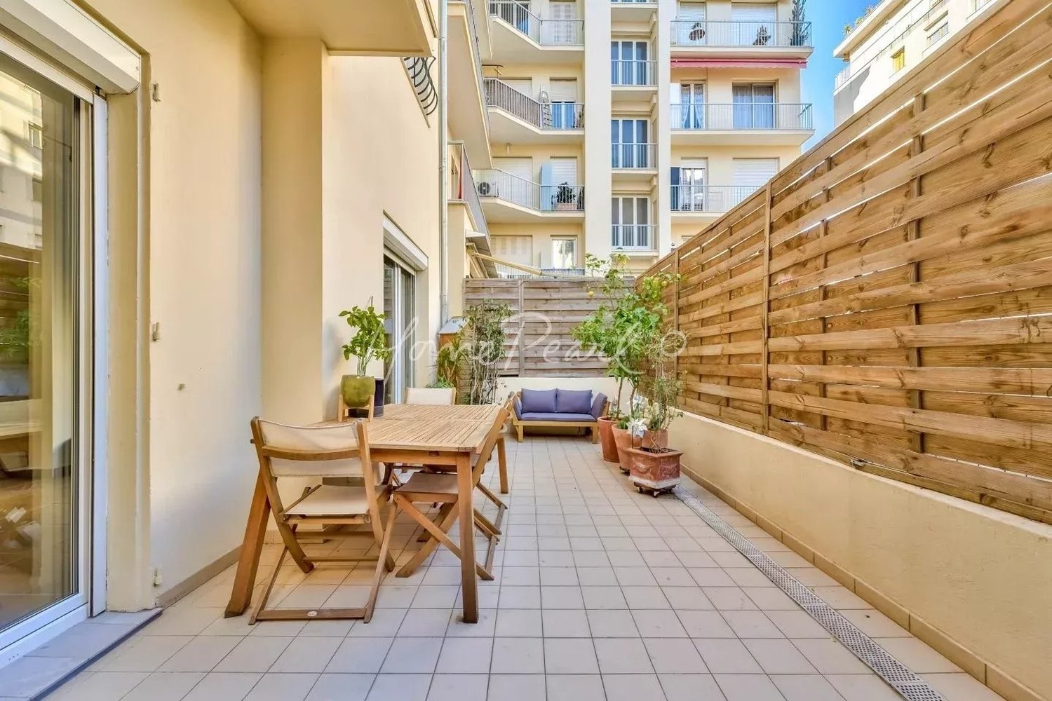 Property photo in Carre d'Argent