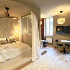 Property in Carre d'Argent