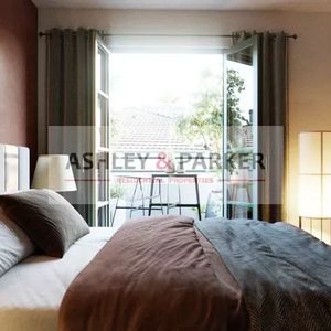 Property in Carre d'Argent