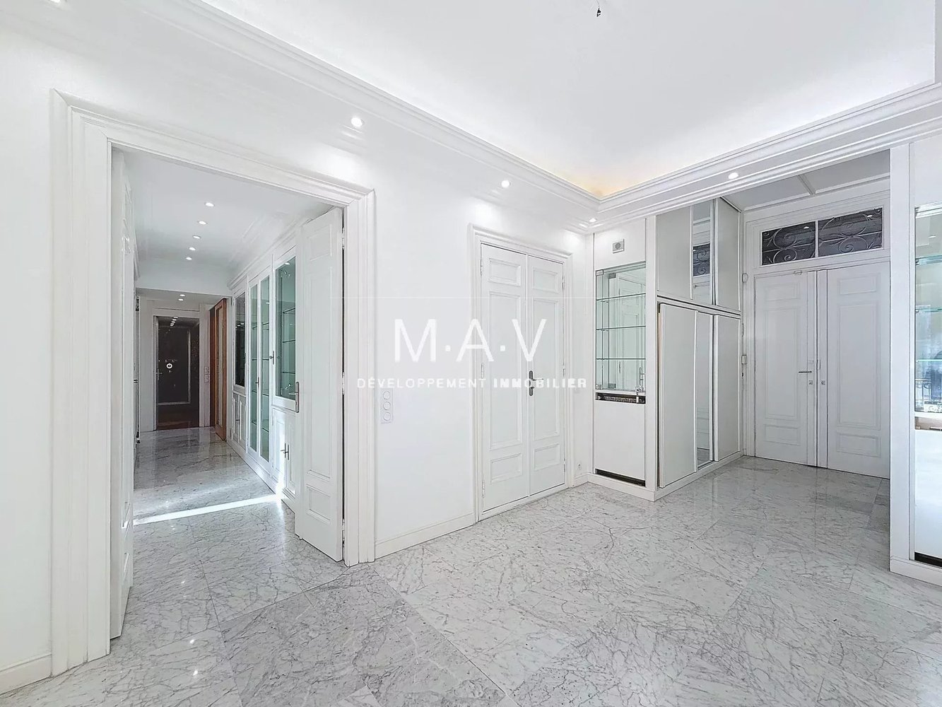 Property photo in Carre d'Argent