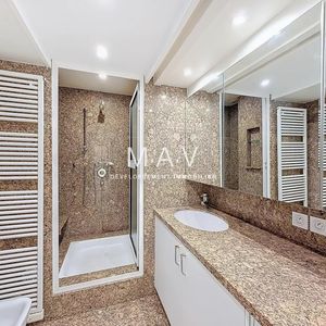 Property in Carre d'Argent