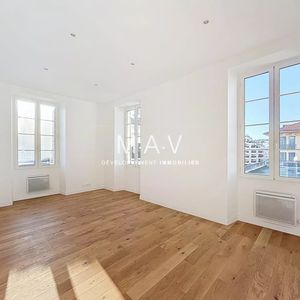 Property in Carre d'Argent