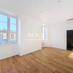 Property in Carre d'Argent