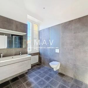 Property in Carre d'Argent