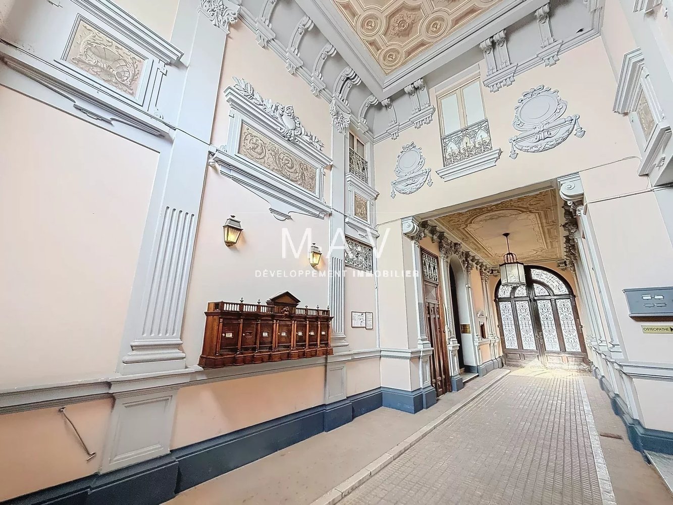 Property photo in Carre d'Argent