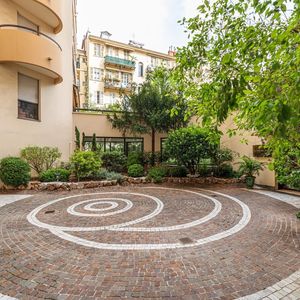 Property in Carre d'Argent