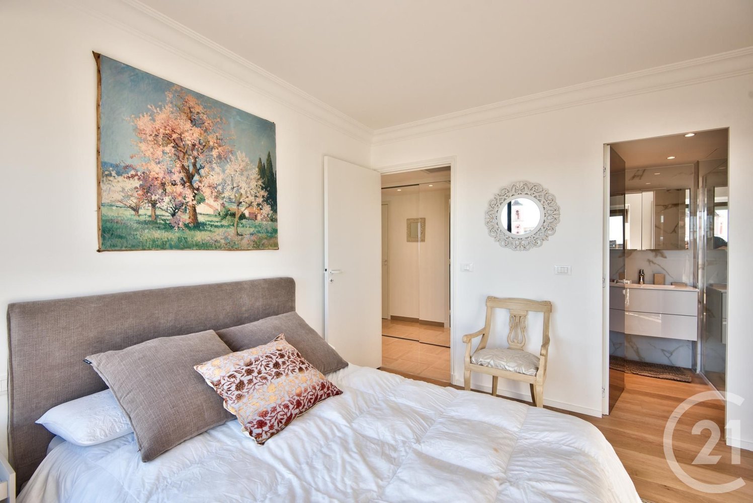 Property photo in Carre d'Argent