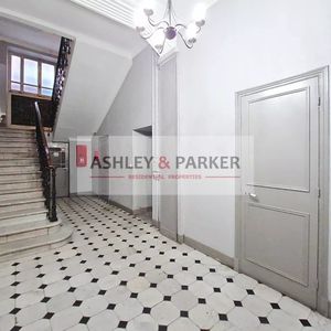 Property in Carre d'Argent