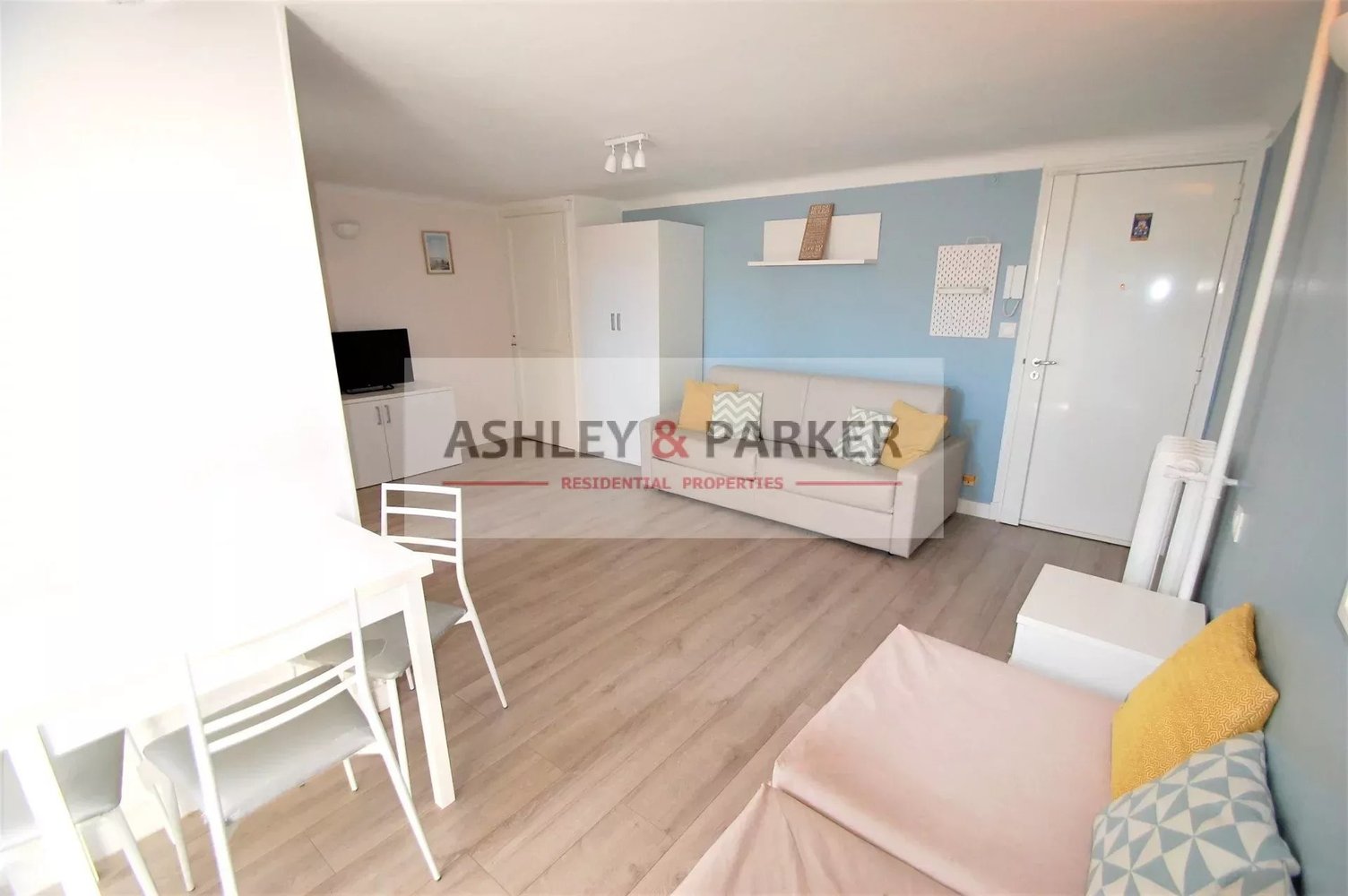 Property photo in Carre d'Argent