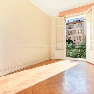 Property in Carre d'Argent