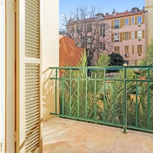 Property in Carre d'Argent