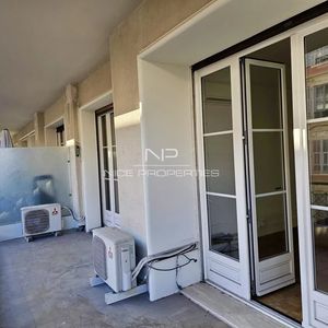 Property in Carre d'Argent