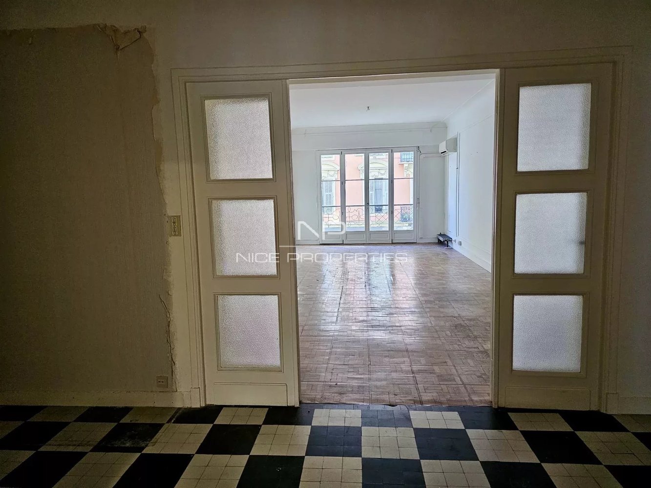 Property photo in Carre d'Argent