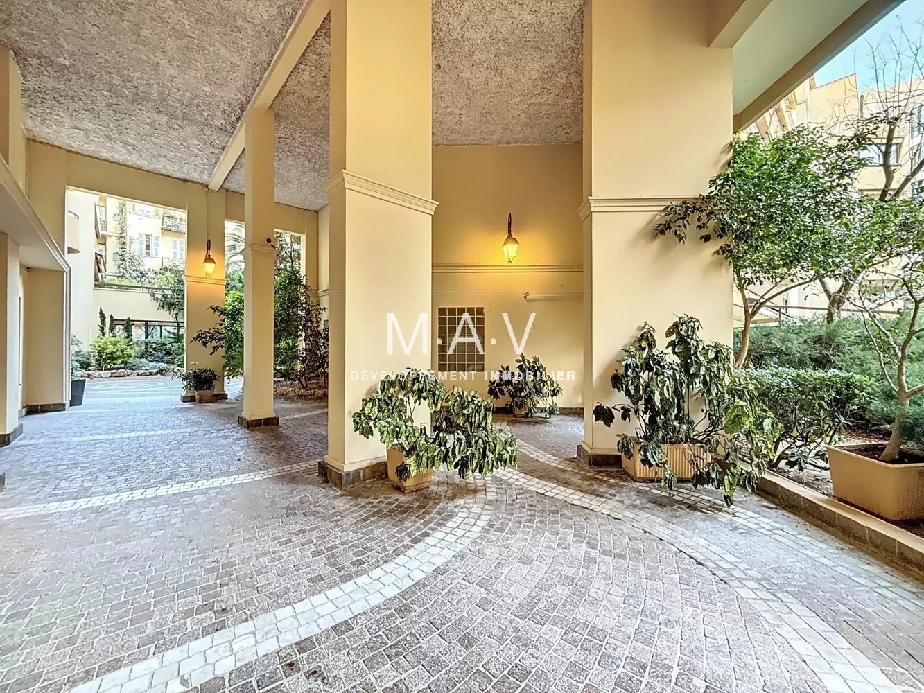 Property photo in Carre d'Argent