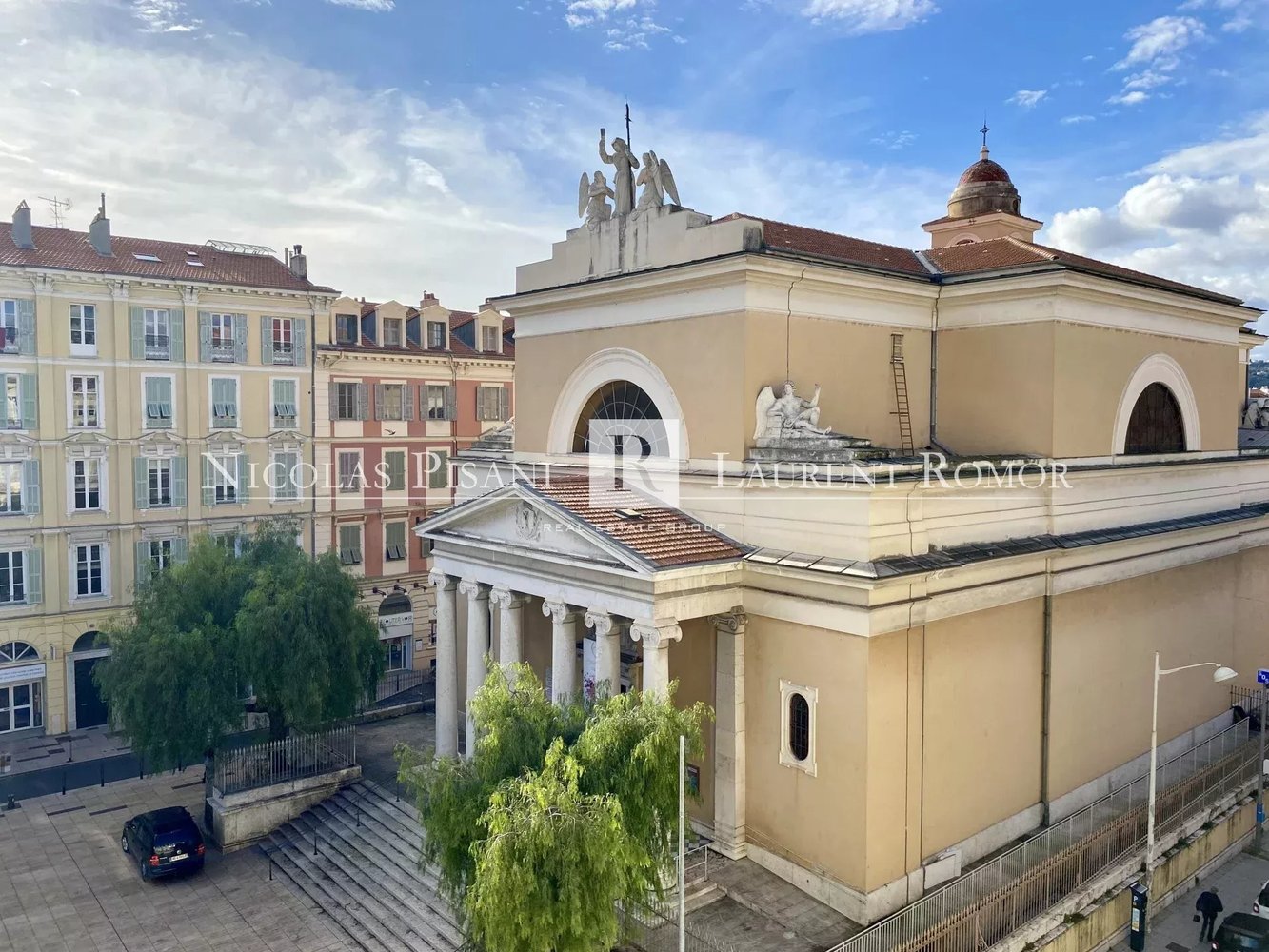 Property photo in Carre d'Argent