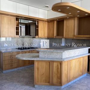 Property in Carre d'Argent