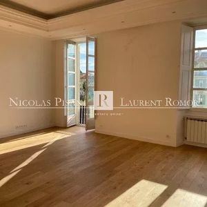 Property in Carre d'Argent