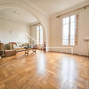 Property in Carre d'Argent