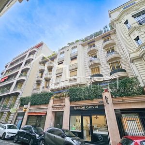 Property in Carre d'Argent