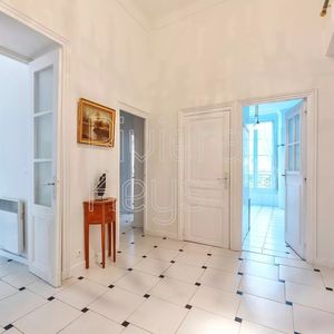 Property in Carre d'Argent