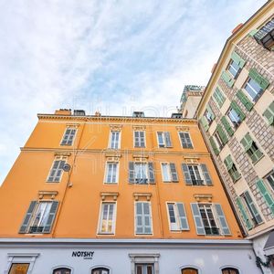 Property in Carre d'Argent