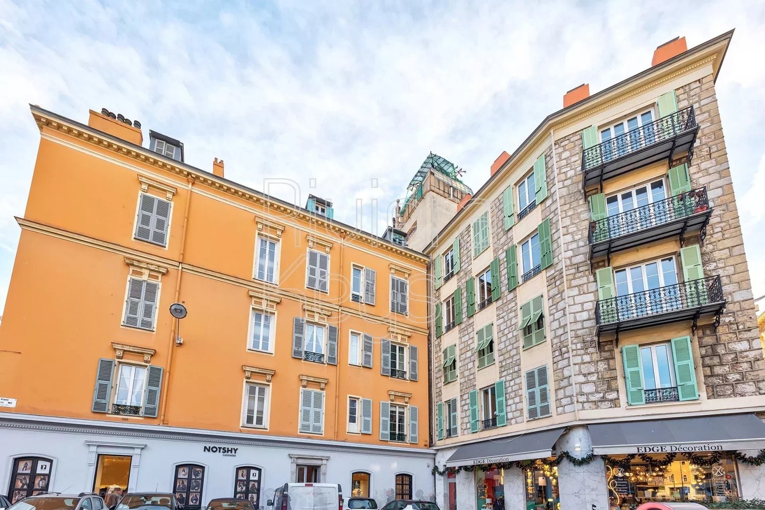 Property photo in Carre d'Argent