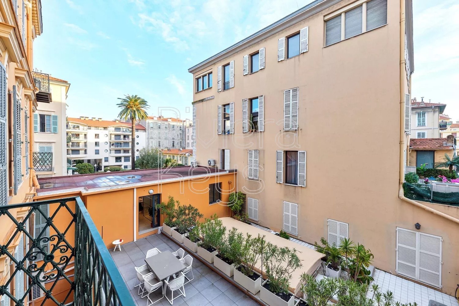 Property photo in Carre d'Argent