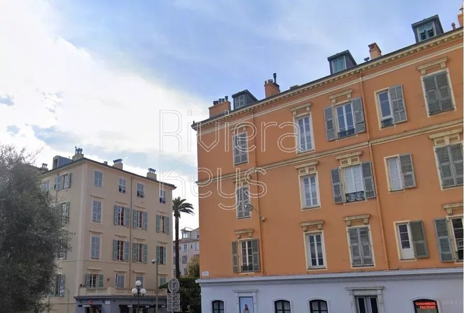 Property photo in Carre d'Argent