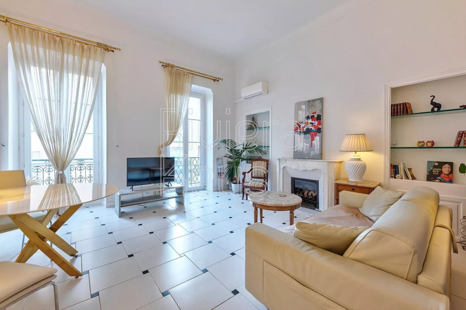 Property photo in Carre d'Argent