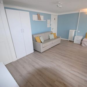 Property in Carre d'Argent