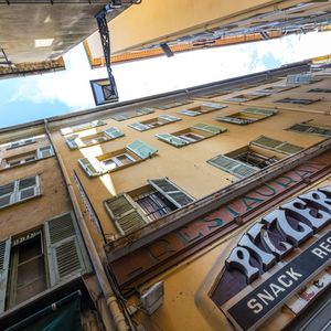 Property in Carre d'Argent