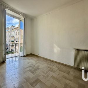 Property in Carre d'Argent