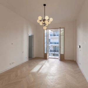 Property in Carre d'Or