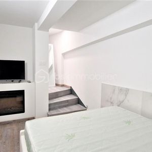 Property in Carre d'Or