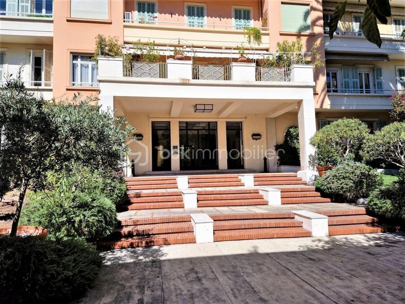 Property photo in Carre d'Or