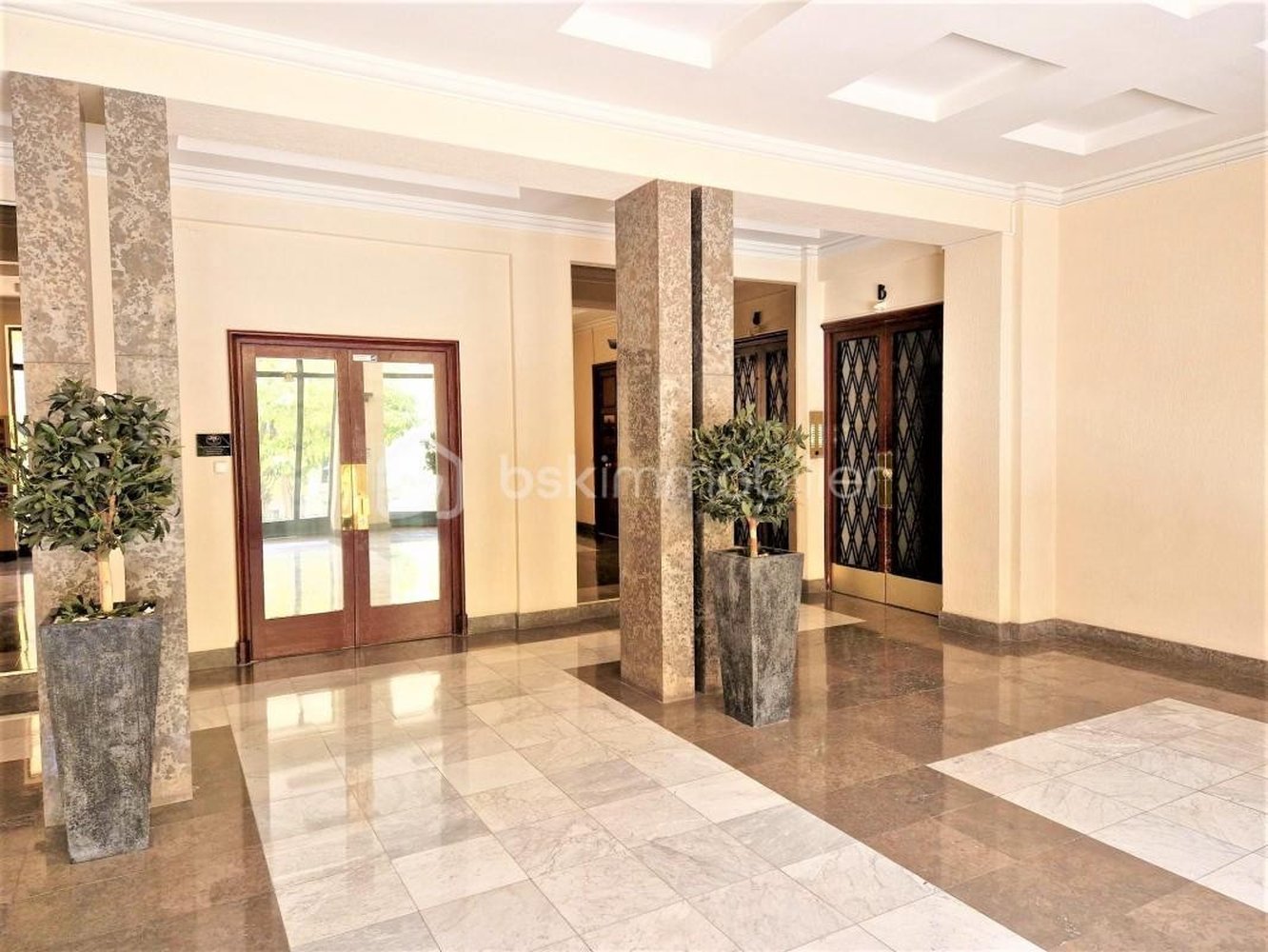 Property photo in Carre d'Or