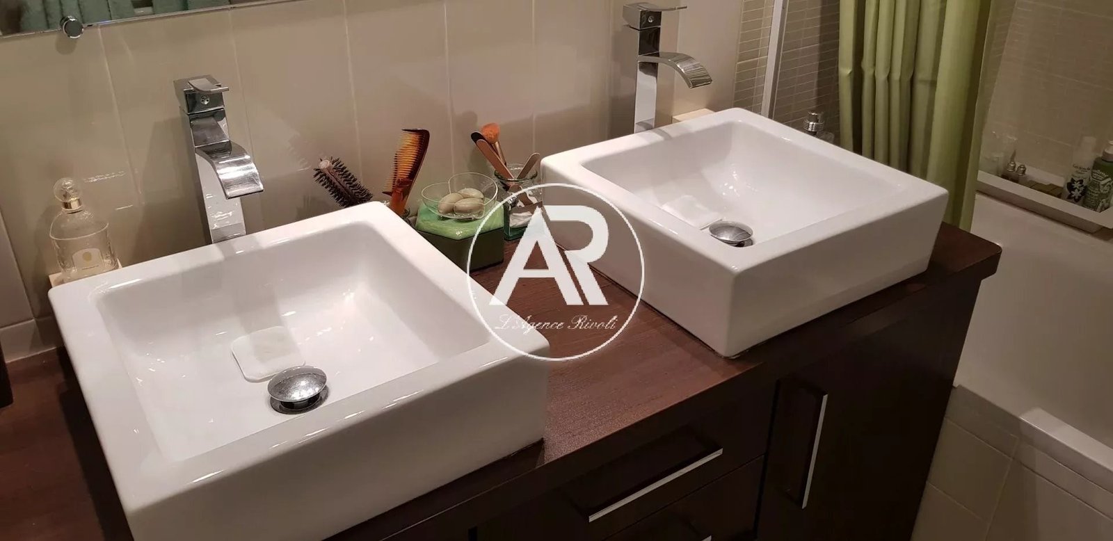 Property photo in Carre d'Or