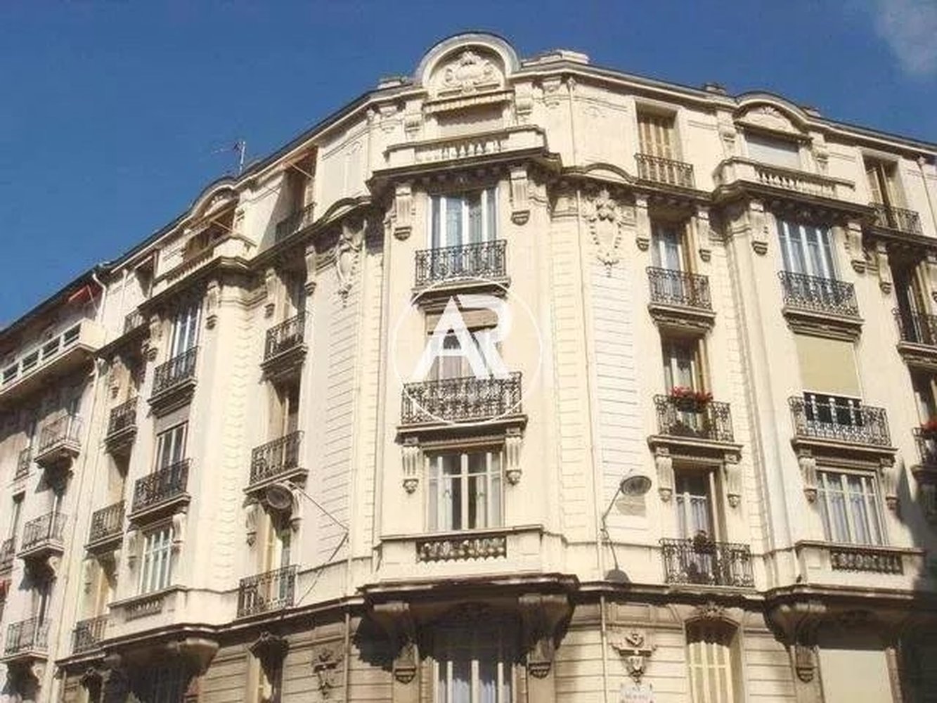 Property photo in Carre d'Or