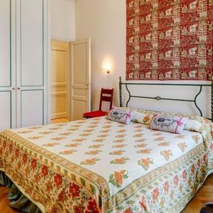 Property in Carre d'Or