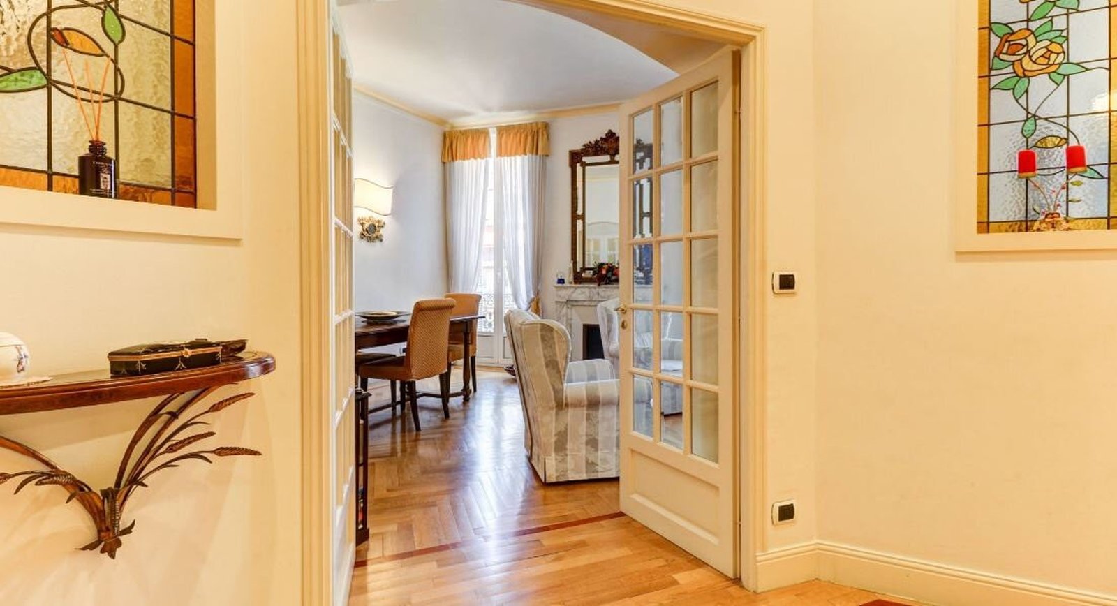 Property photo in Carre d'Or